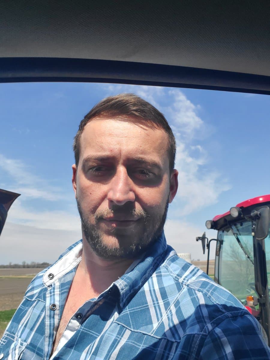 Bruhn Egg Hauling freight on the road